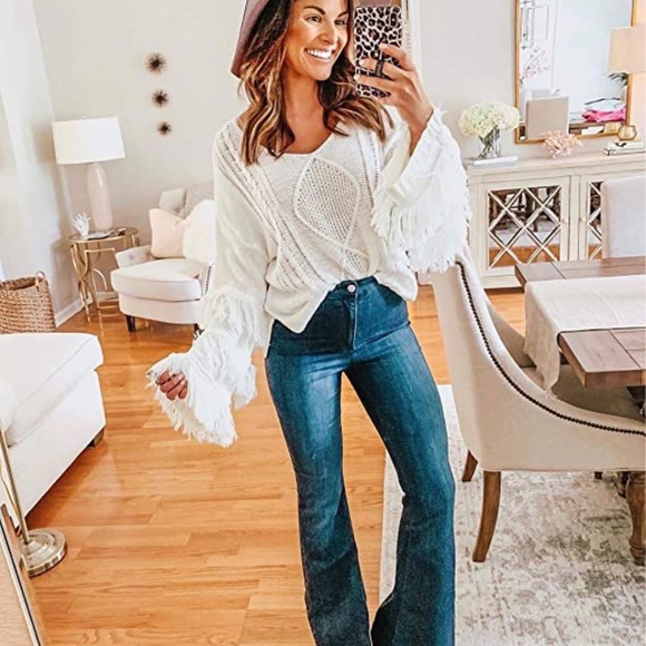 Boho fringed v neck sweater - Picture 3 of 5